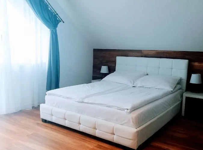 D.w. Julia Alloggio in famiglia *