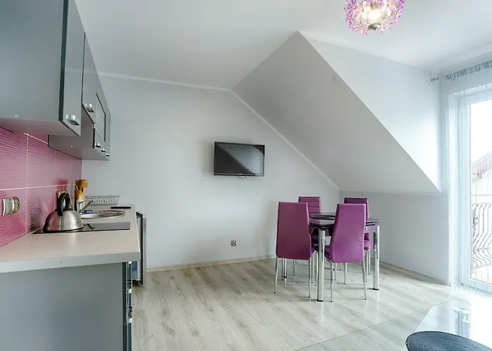 D.w. Julia Alloggio in famiglia