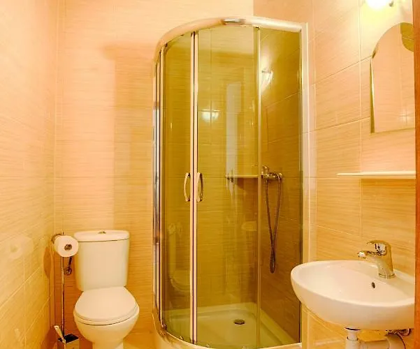 D.w. Julia Alloggio in famiglia